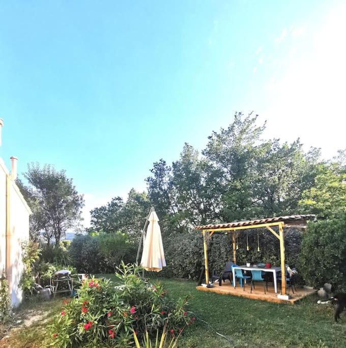 Entre Ventoux Et Luberon, Appartement Dans Maison. Malemort-du-Comtat Dış mekan fotoğraf
